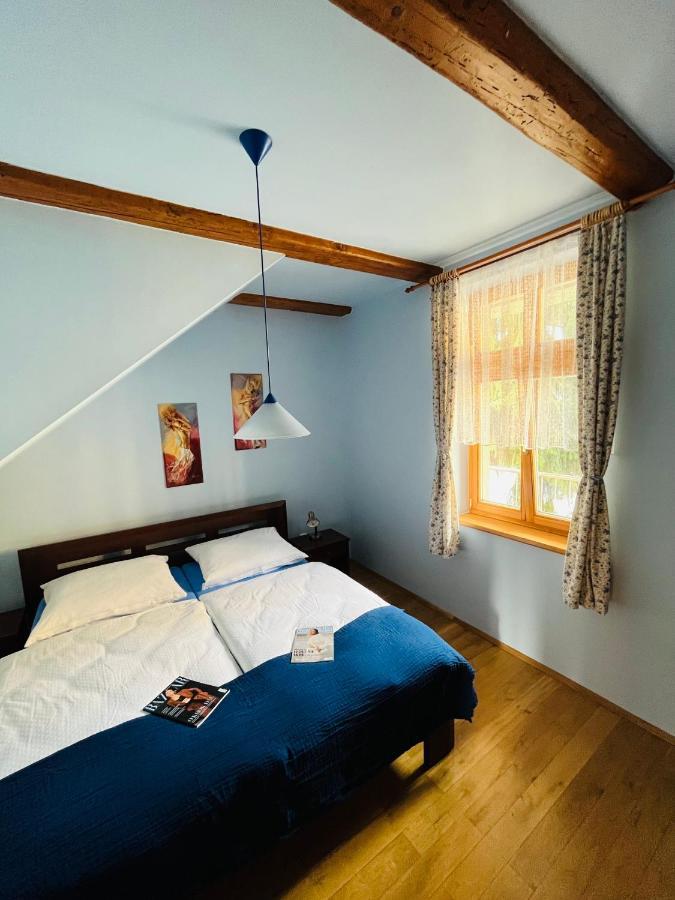 Apartman U Smrku Двур-Кралове-над-Лабем Экстерьер фото